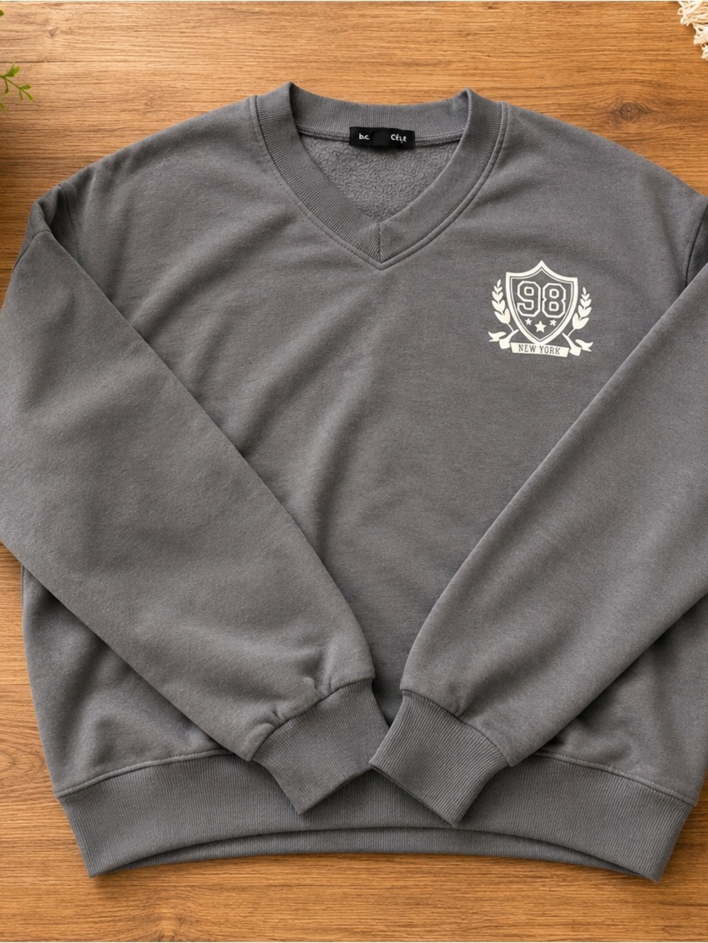 V-Neck Gray '98 Crest Sweatshirt
